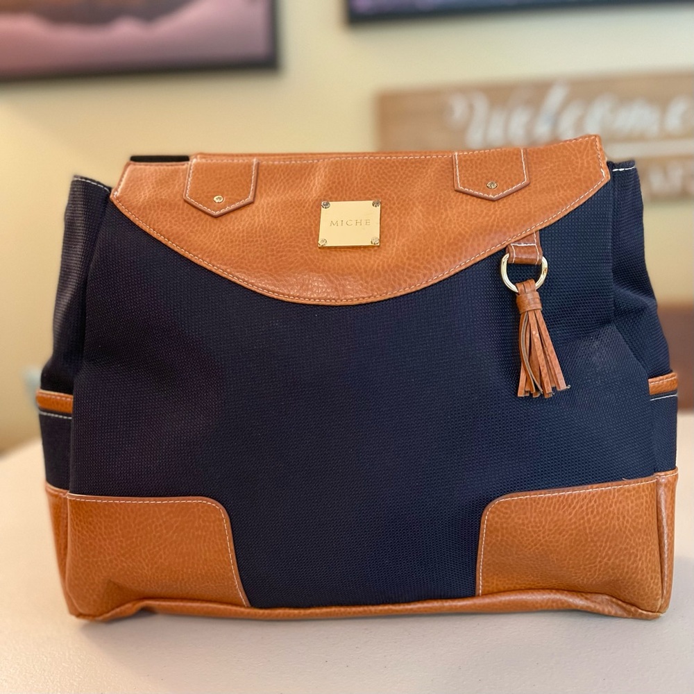Michi Prima Shell (shell only), Magda Style. Gorgeous, in excellent condition!